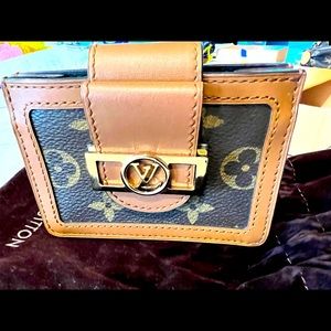 LV Dauphine Compact Wallet